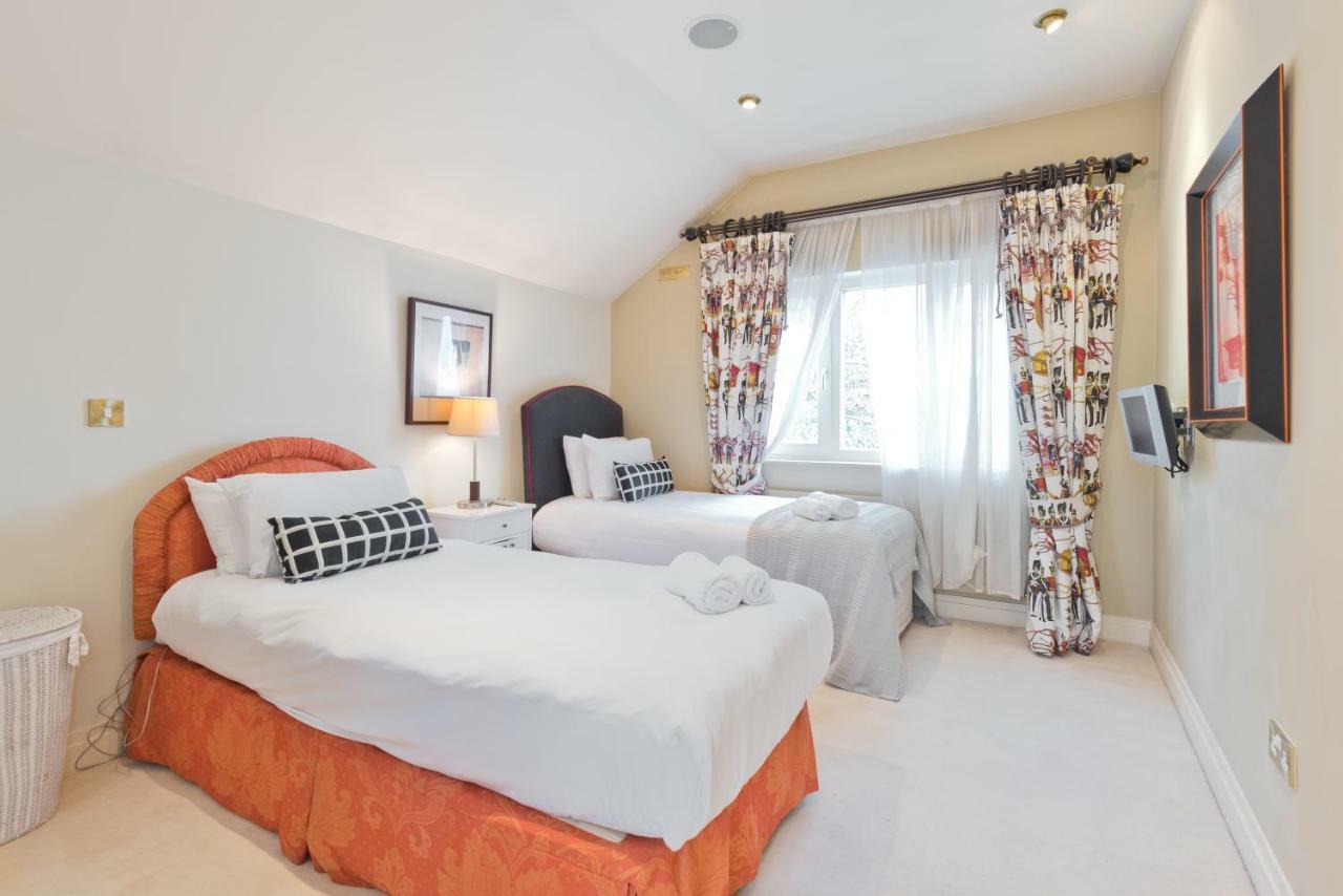 The Brendan Gleeson - Hiphipstay Holiday home *